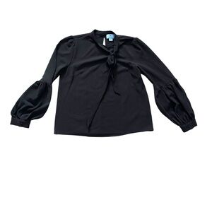 CeCe Womans Small Textured Blouse with bow tie collar